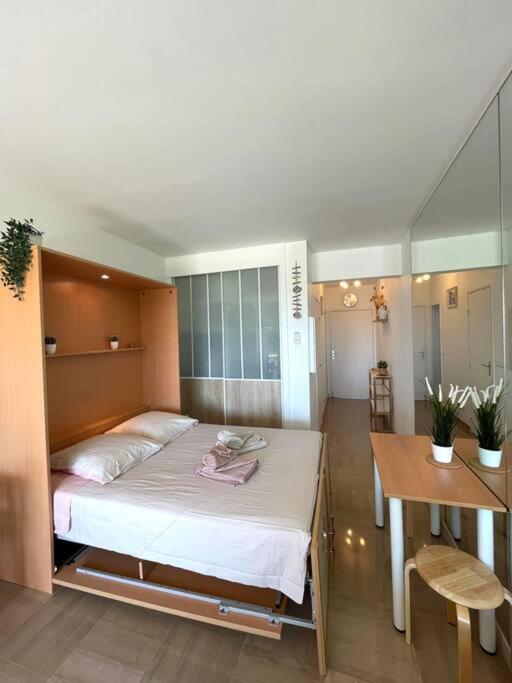 Studio Port Marina - Parking Prive, Climatise Au Ducal Villeneuve-Loubet Exterior foto